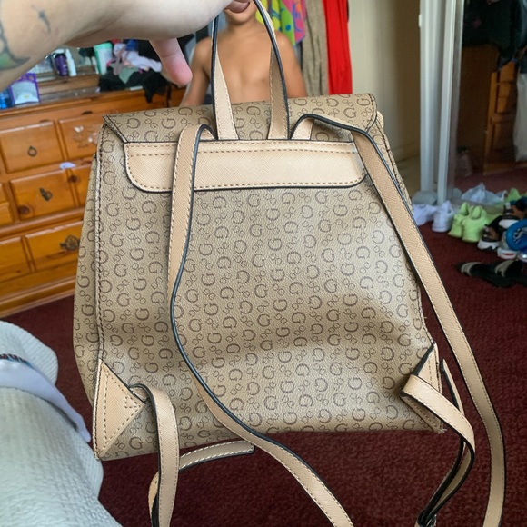 Guess backpack - Picture 5 of 6